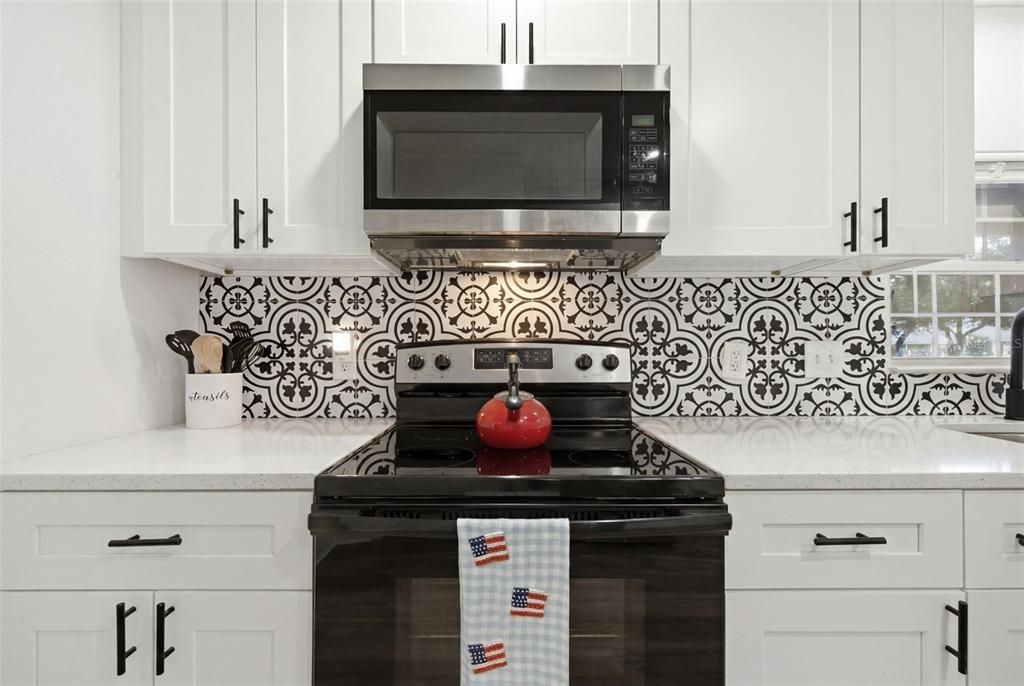 For Sale: $466,900 (3 beds, 2 baths, 1456 Square Feet)