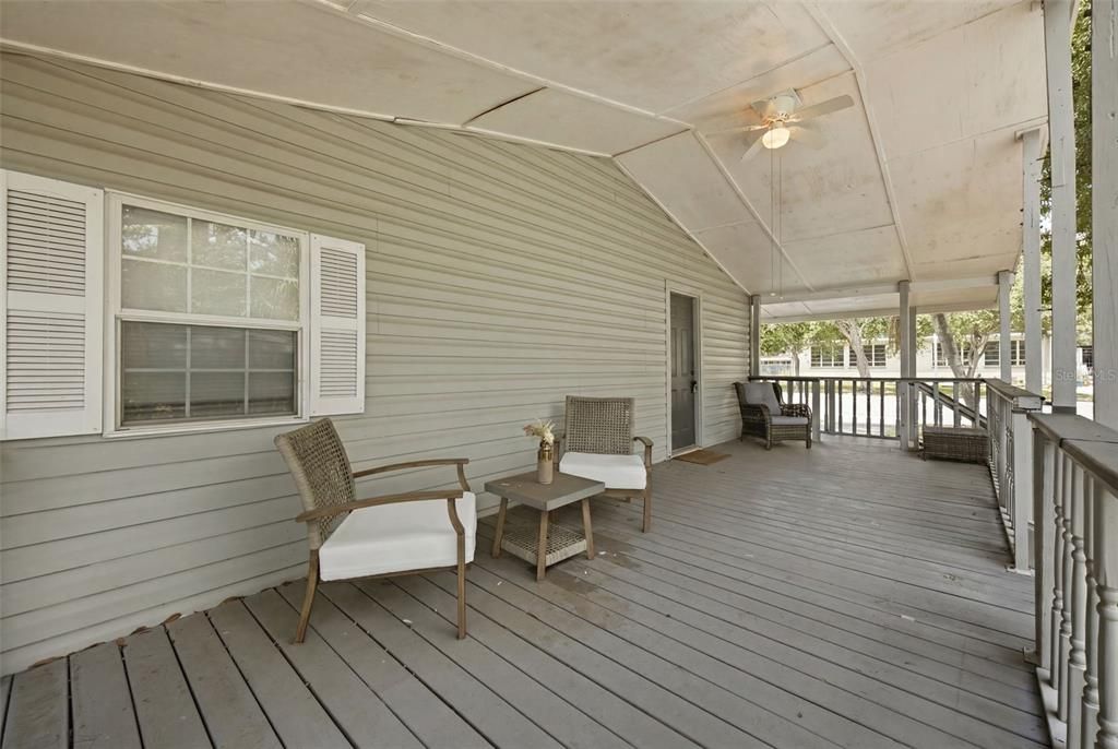 For Sale: $466,900 (3 beds, 2 baths, 1456 Square Feet)
