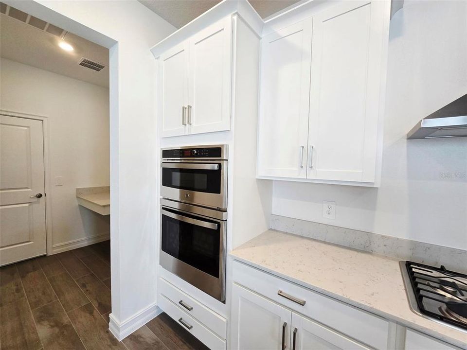 В аренду: $2,699 (3 спален, 2 ванн, 2184 Квадратных фут)
