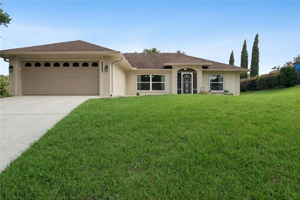 For Sale: $459,000 (3 beds, 2 baths, 1618 Square Feet)