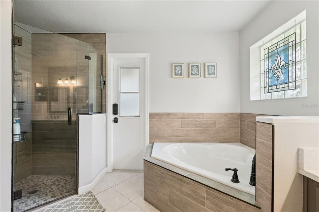 For Sale: $459,000 (3 beds, 2 baths, 1618 Square Feet)