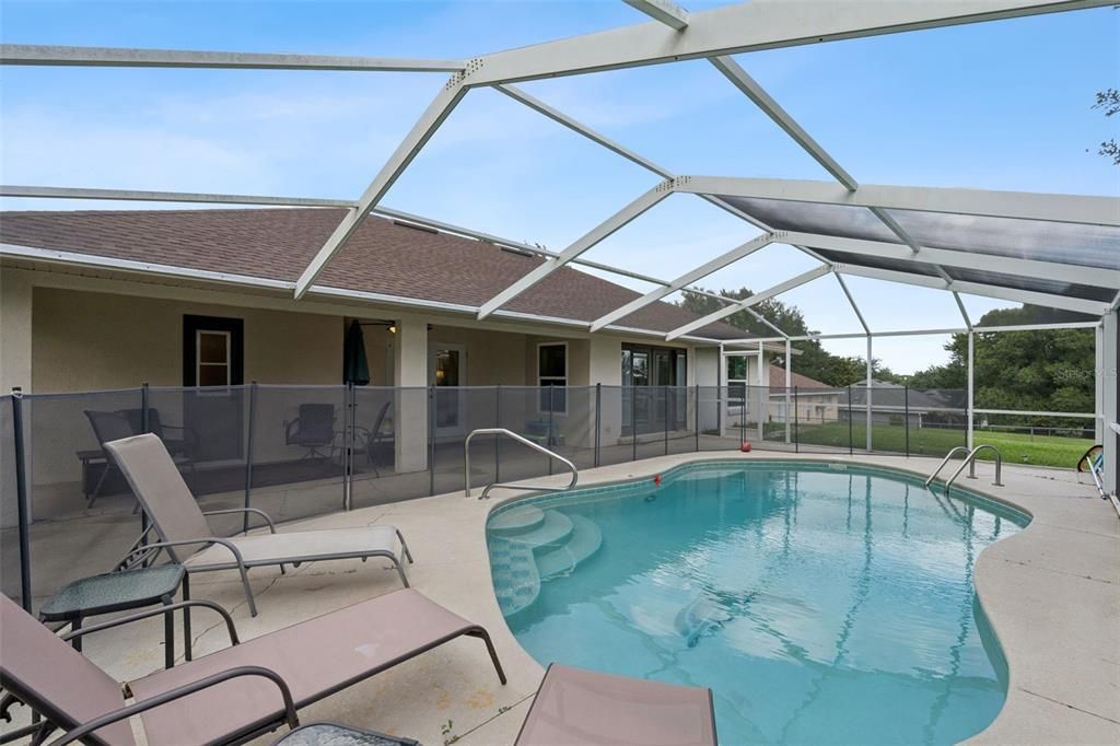 For Sale: $459,000 (3 beds, 2 baths, 1618 Square Feet)