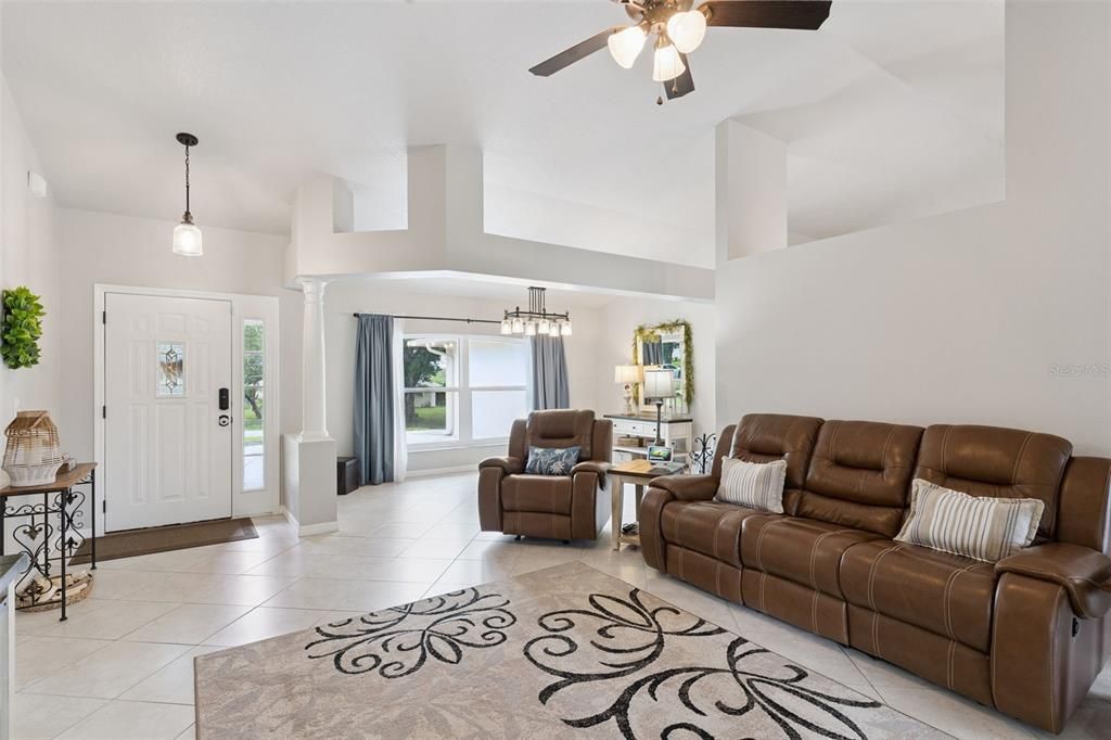 For Sale: $459,000 (3 beds, 2 baths, 1618 Square Feet)