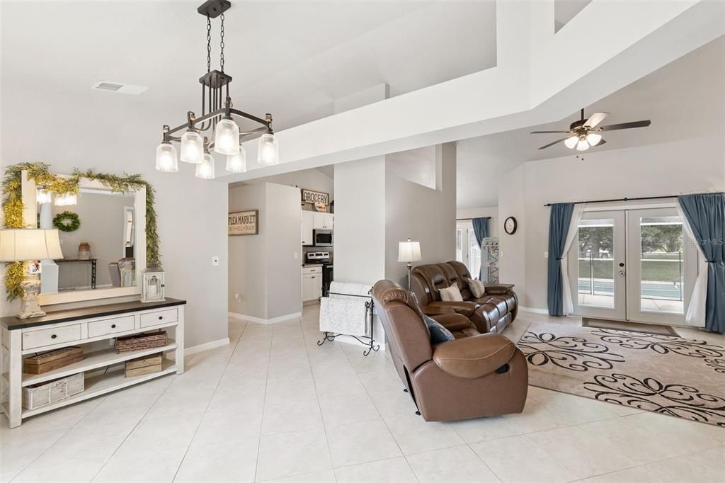 For Sale: $459,000 (3 beds, 2 baths, 1618 Square Feet)