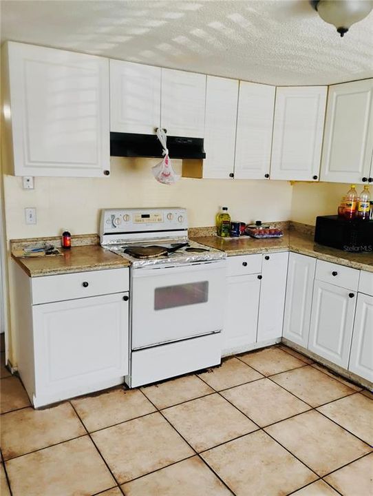 For Rent: $2,250 (3 beds, 3 baths, 1872 Square Feet)