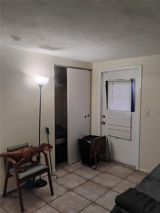 For Rent: $2,250 (3 beds, 3 baths, 1872 Square Feet)