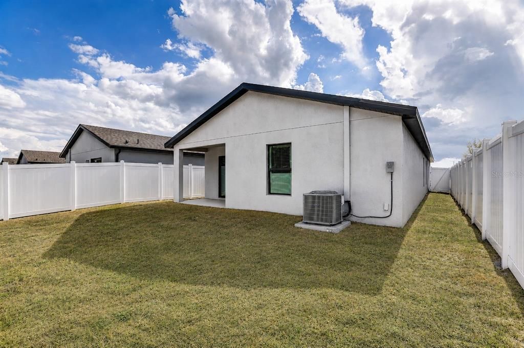 For Sale: $389,900 (3 beds, 2 baths, 1498 Square Feet)