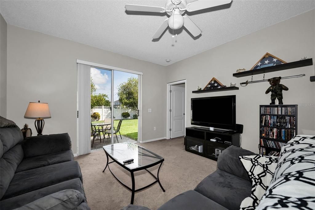 For Sale: $435,000 (4 beds, 2 baths, 1825 Square Feet)