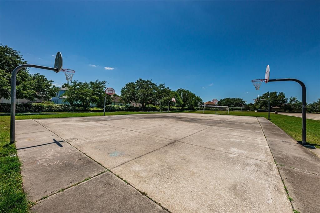 For Sale: $435,000 (4 beds, 2 baths, 1825 Square Feet)
