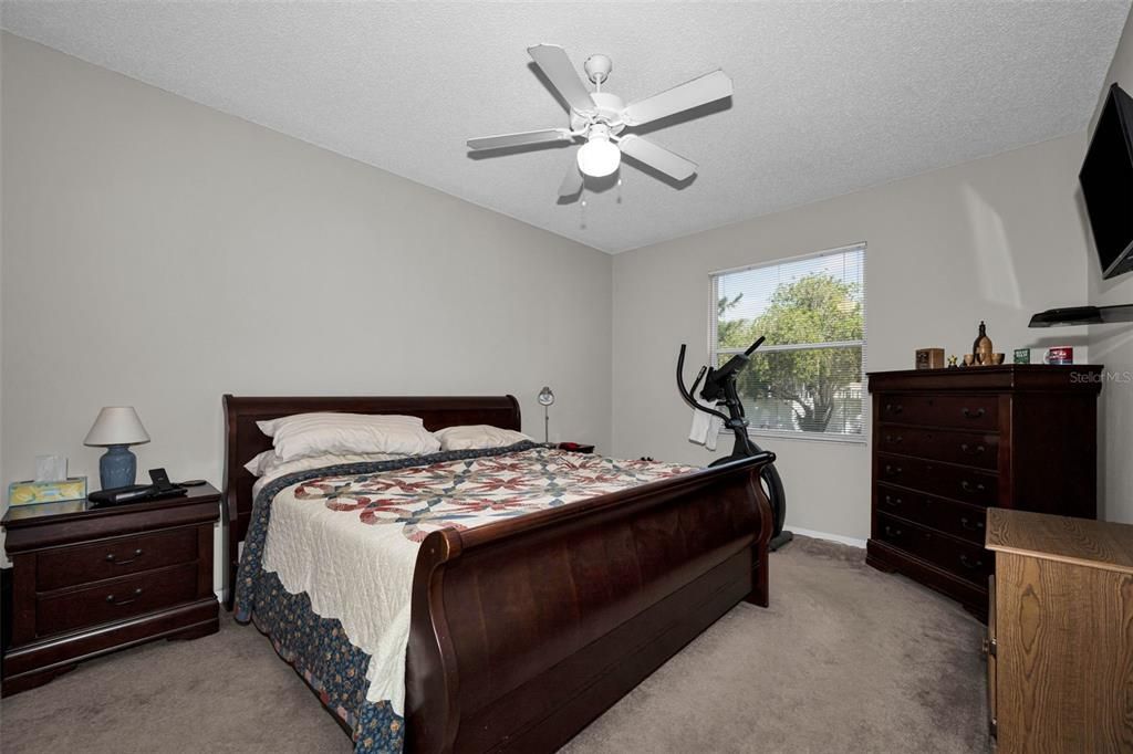 For Sale: $435,000 (4 beds, 2 baths, 1825 Square Feet)