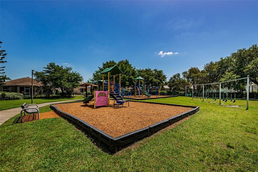 For Sale: $435,000 (4 beds, 2 baths, 1825 Square Feet)