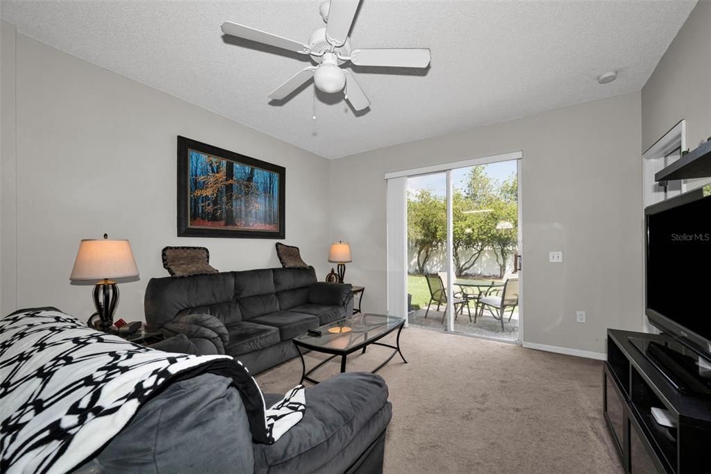 For Sale: $435,000 (4 beds, 2 baths, 1825 Square Feet)