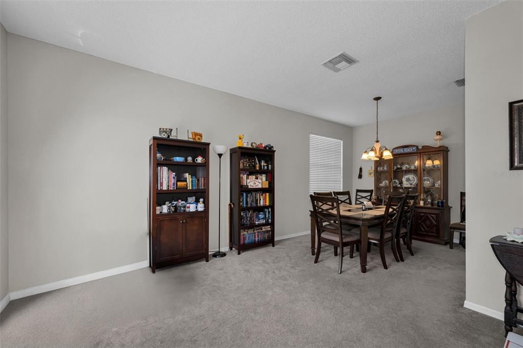 For Sale: $435,000 (4 beds, 2 baths, 1825 Square Feet)
