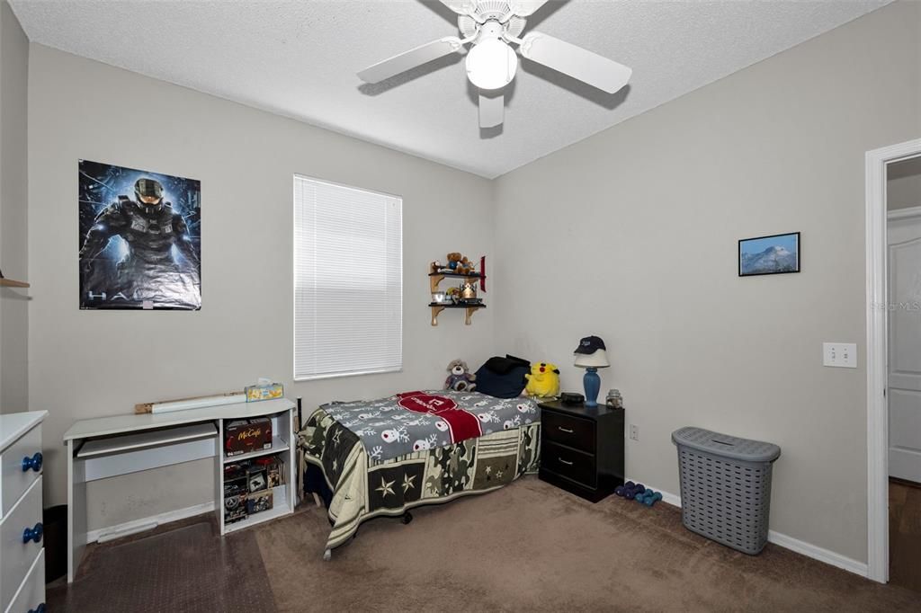 For Sale: $435,000 (4 beds, 2 baths, 1825 Square Feet)