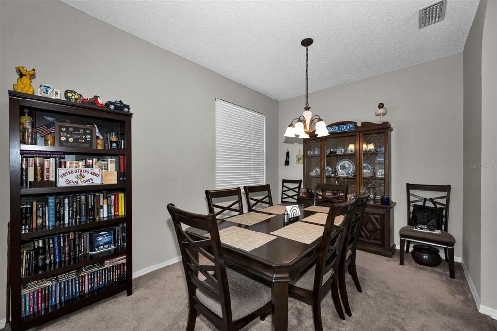For Sale: $435,000 (4 beds, 2 baths, 1825 Square Feet)