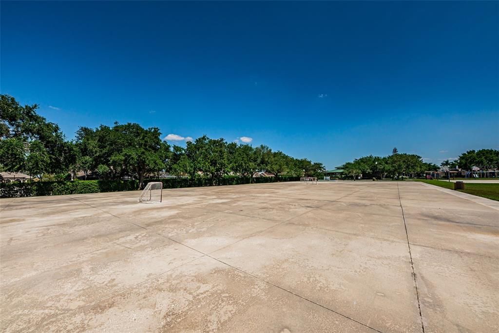 For Sale: $435,000 (4 beds, 2 baths, 1825 Square Feet)