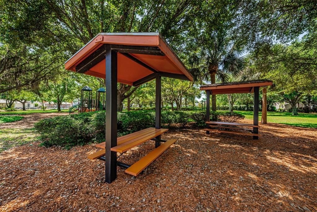 For Sale: $435,000 (4 beds, 2 baths, 1825 Square Feet)