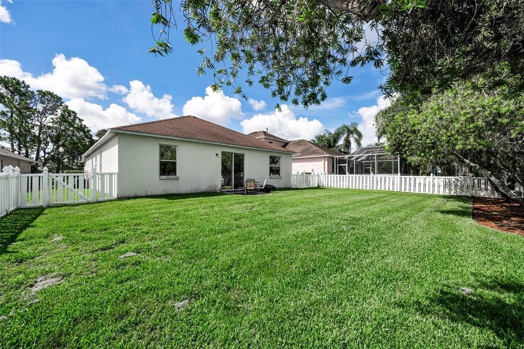 For Sale: $435,000 (4 beds, 2 baths, 1825 Square Feet)