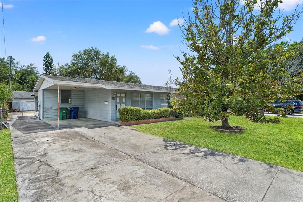 For Sale: $324,900 (4 beds, 2 baths, 1225 Square Feet)