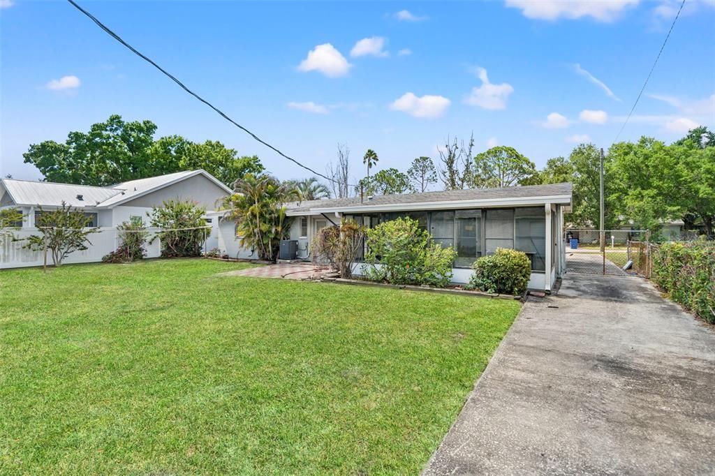 For Sale: $324,900 (4 beds, 2 baths, 1225 Square Feet)