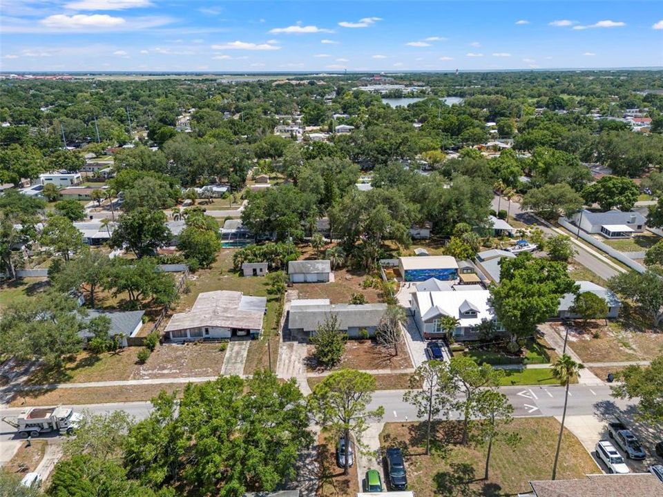 For Sale: $324,900 (4 beds, 2 baths, 1225 Square Feet)