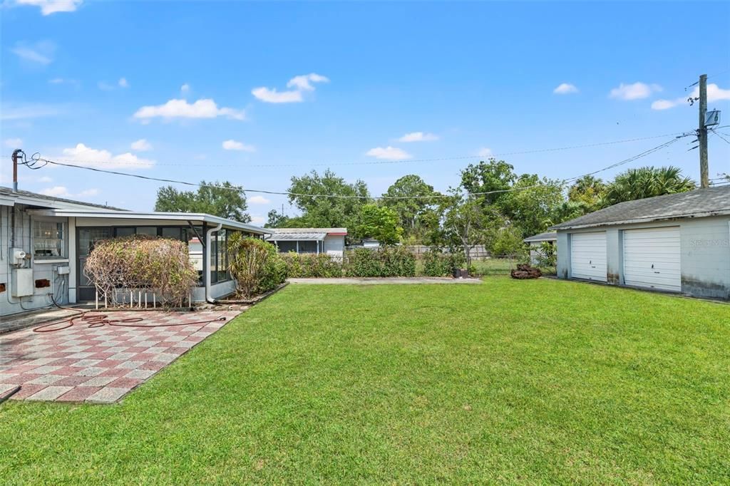 For Sale: $324,900 (4 beds, 2 baths, 1225 Square Feet)