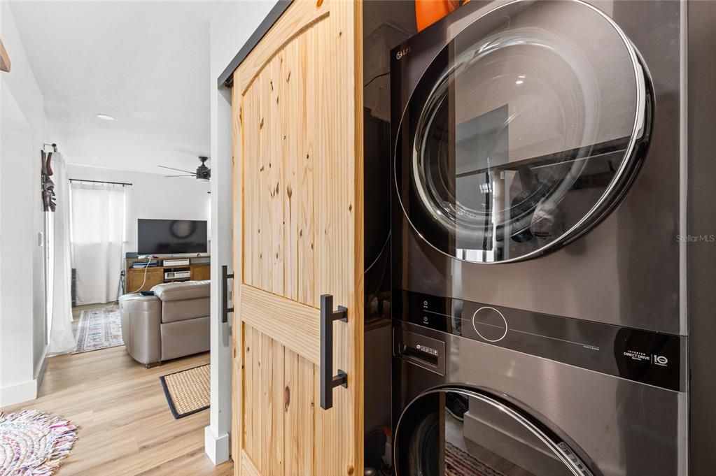 En Venta: $675,000 (3 camas, 2 baños, 1370 Pies cuadrados)