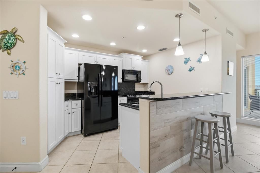 For Sale: $355,000 (2 beds, 2 baths, 1543 Square Feet)