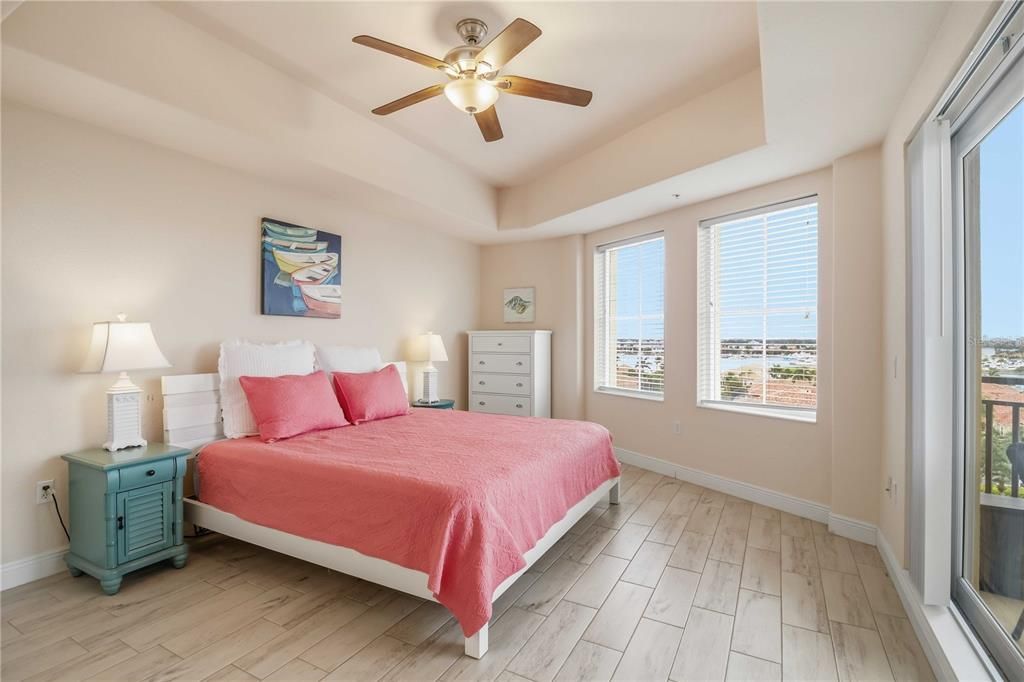 For Sale: $355,000 (2 beds, 2 baths, 1543 Square Feet)