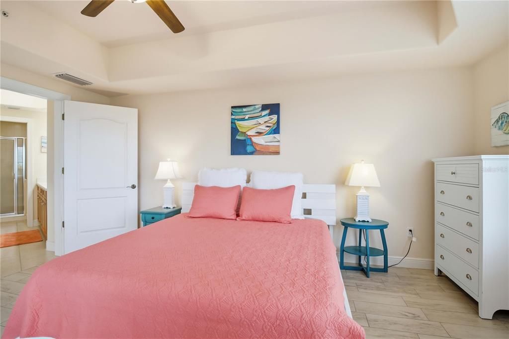 For Sale: $355,000 (2 beds, 2 baths, 1543 Square Feet)