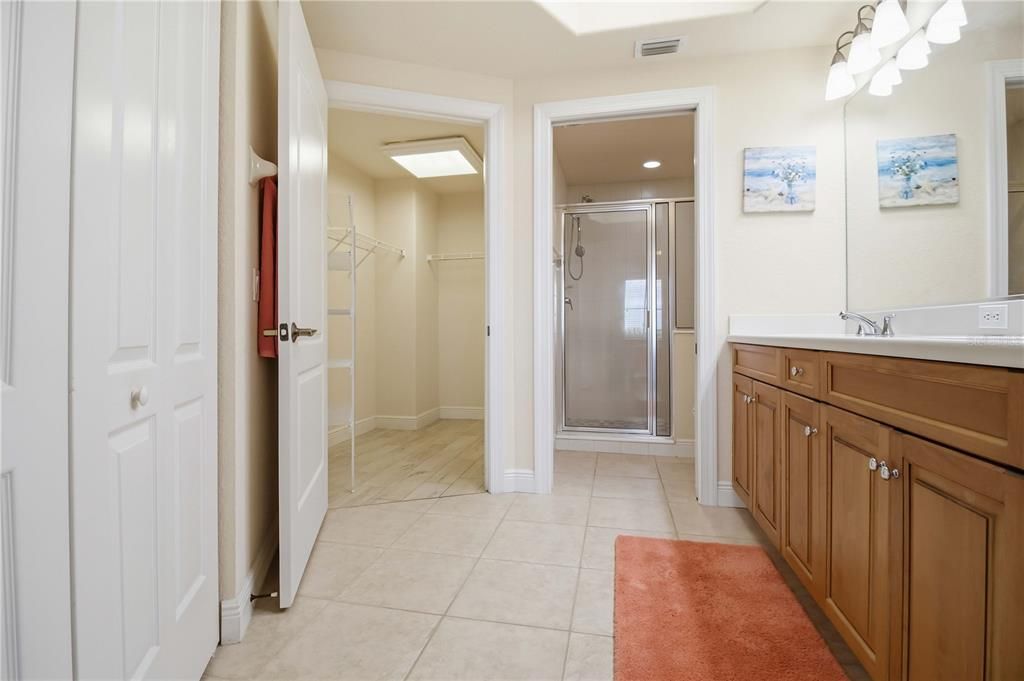For Sale: $355,000 (2 beds, 2 baths, 1543 Square Feet)