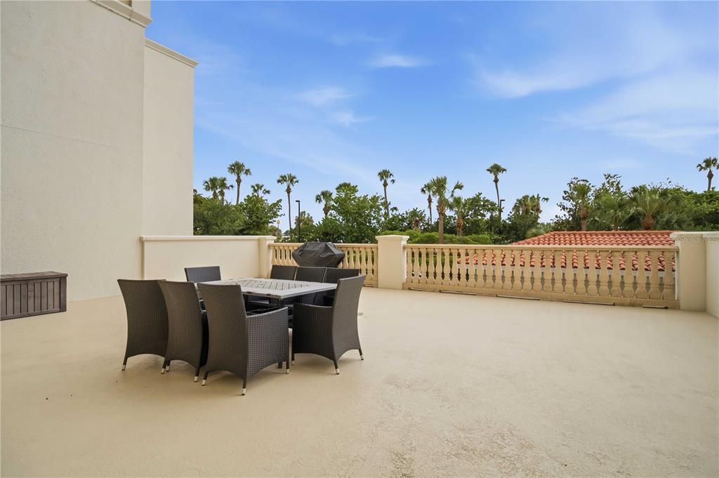 For Sale: $355,000 (2 beds, 2 baths, 1543 Square Feet)