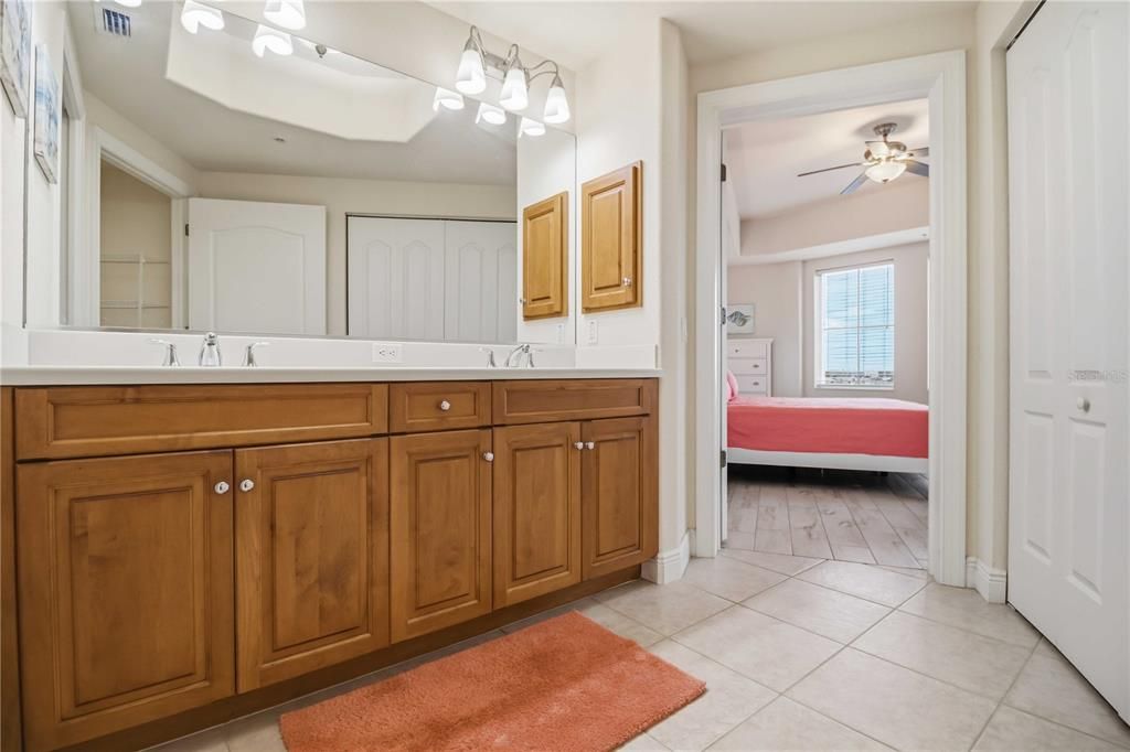 For Sale: $355,000 (2 beds, 2 baths, 1543 Square Feet)