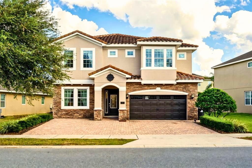 En Venta: $949,000 (11 camas, 10 baños, 4723 Pies cuadrados)