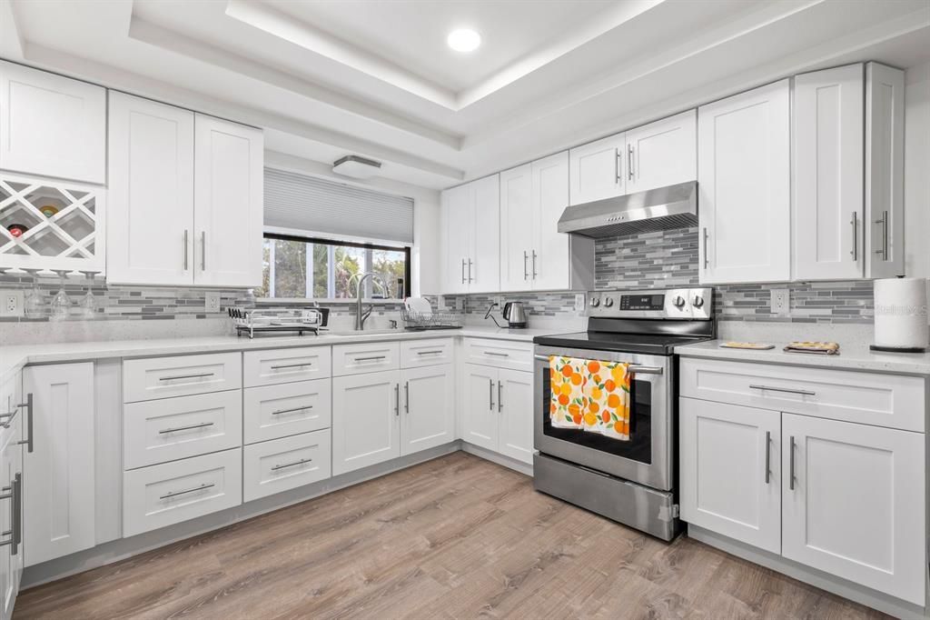 For Sale: $425,000 (3 beds, 2 baths, 1600 Square Feet)