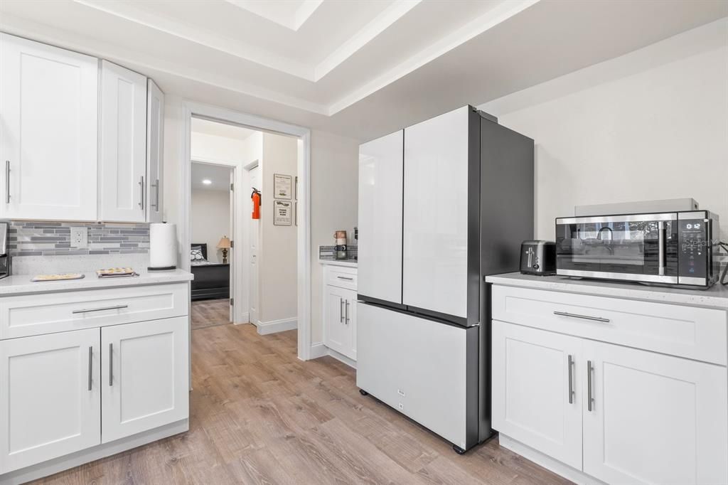 For Sale: $425,000 (3 beds, 2 baths, 1600 Square Feet)