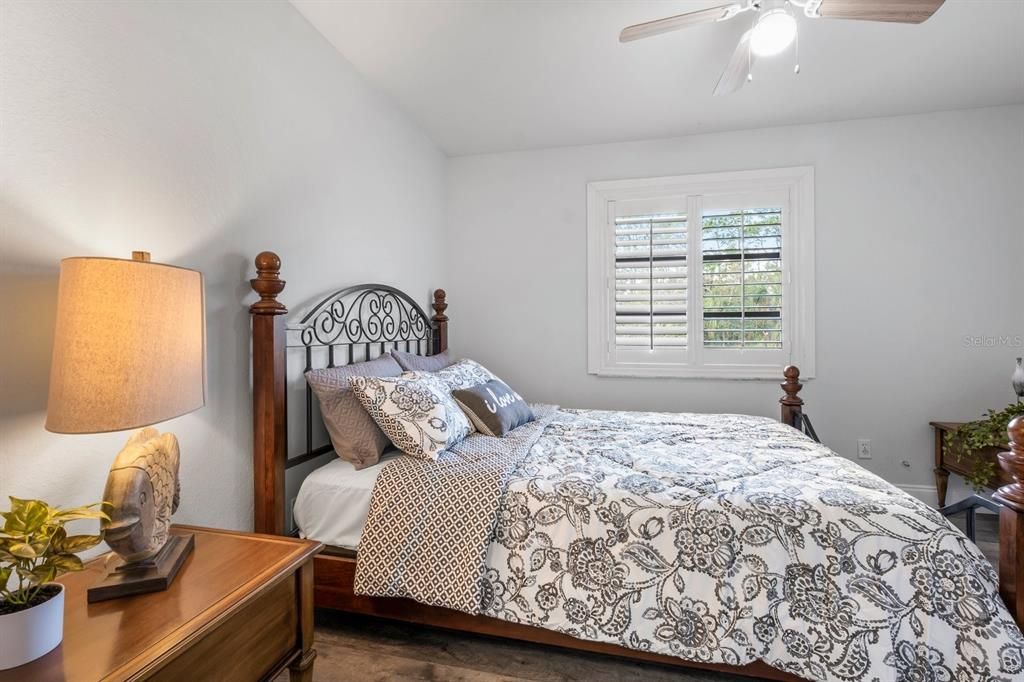 For Sale: $425,000 (3 beds, 2 baths, 1600 Square Feet)
