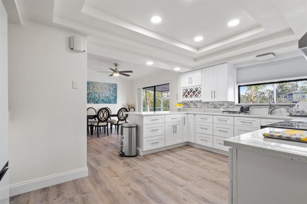 For Sale: $425,000 (3 beds, 2 baths, 1600 Square Feet)