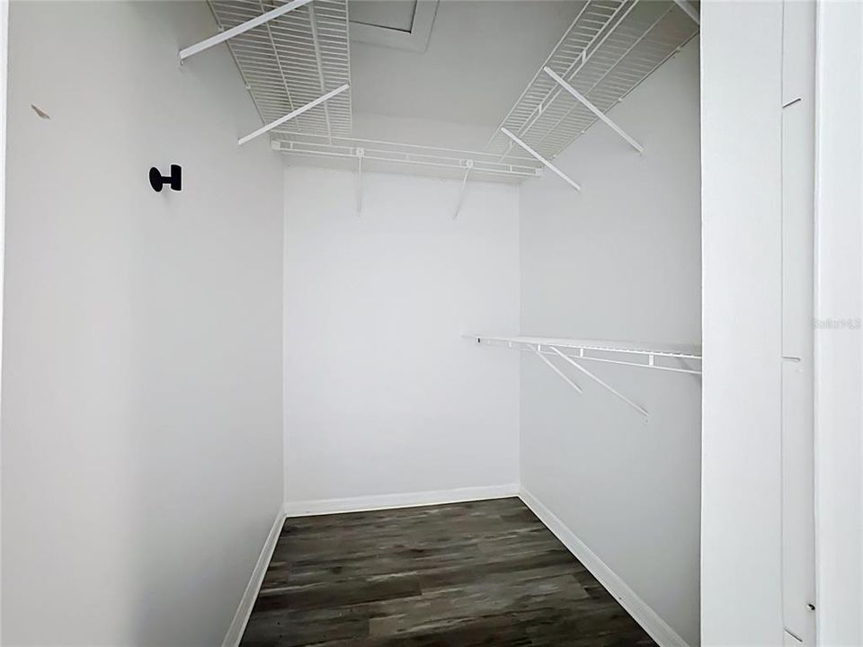 For Sale: $241,890 (2 beds, 2 baths, 1756 Square Feet)