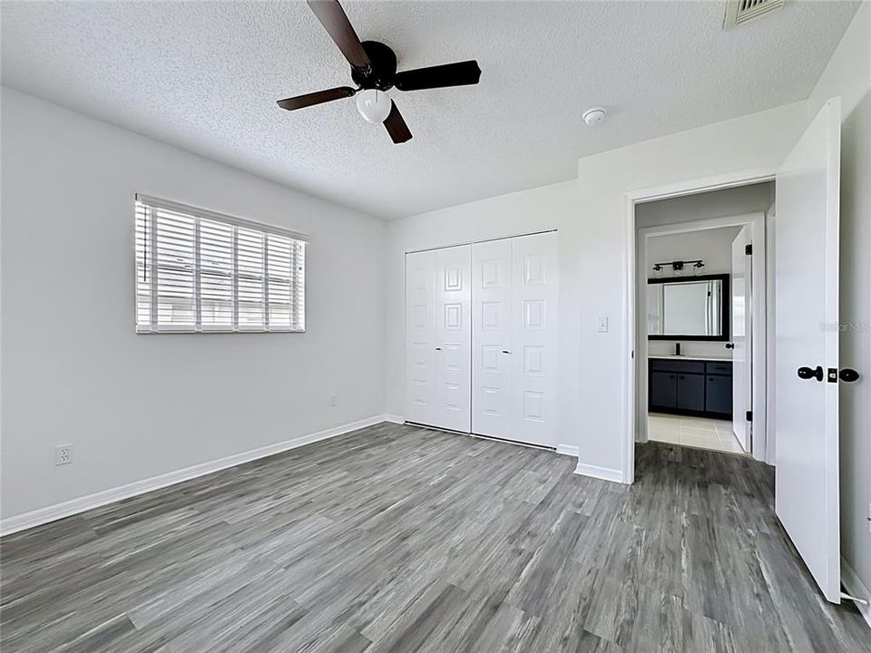 For Sale: $241,890 (2 beds, 2 baths, 1756 Square Feet)
