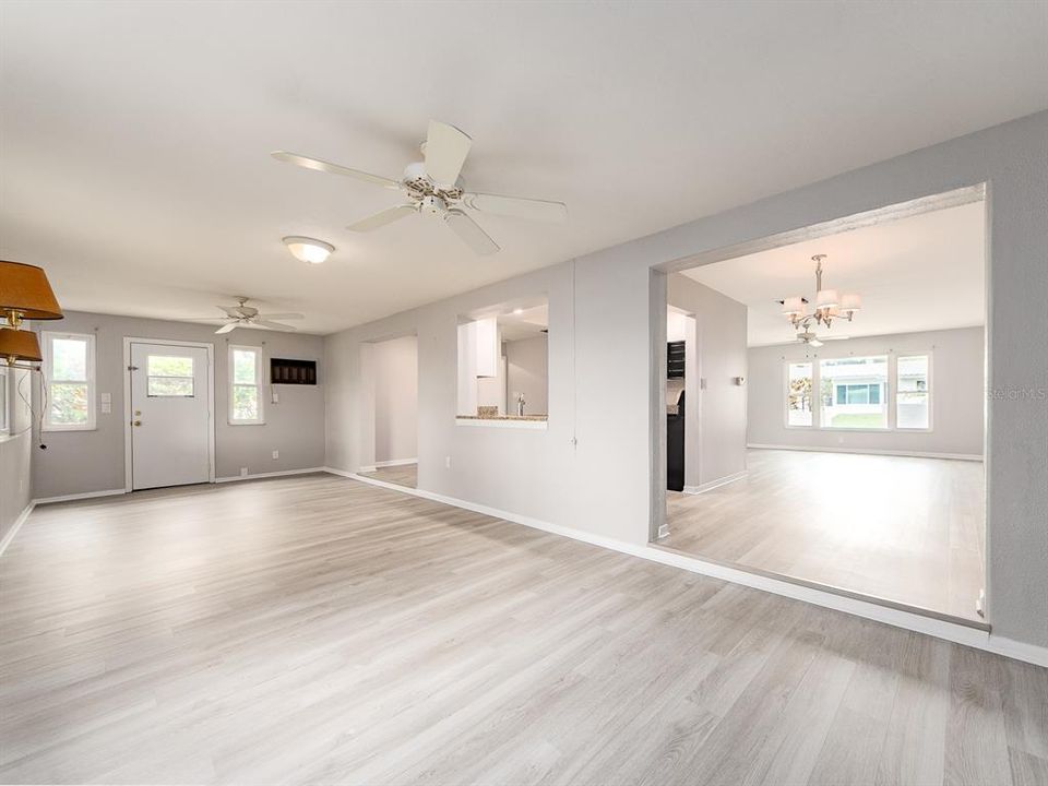 For Sale: $409,000 (2 beds, 2 baths, 1576 Square Feet)