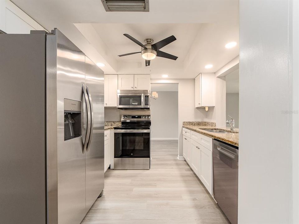 For Sale: $409,000 (2 beds, 2 baths, 1576 Square Feet)