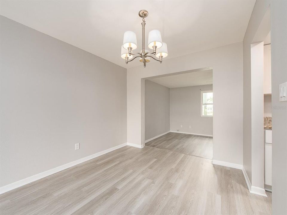 For Sale: $409,000 (2 beds, 2 baths, 1576 Square Feet)