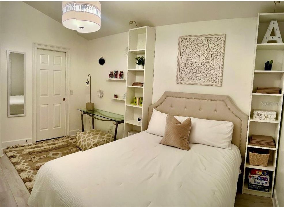 For Rent: $6,200 (4 beds, 2 baths, 2700 Square Feet)