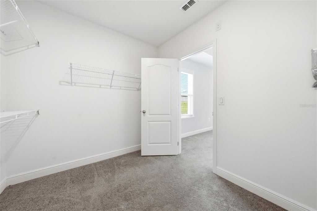 En Venta: $475,000 (3 camas, 2 baños, 2044 Pies cuadrados)