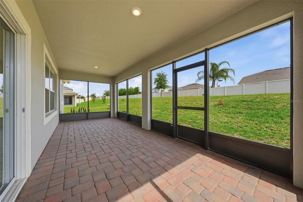 En Venta: $475,000 (3 camas, 2 baños, 2044 Pies cuadrados)