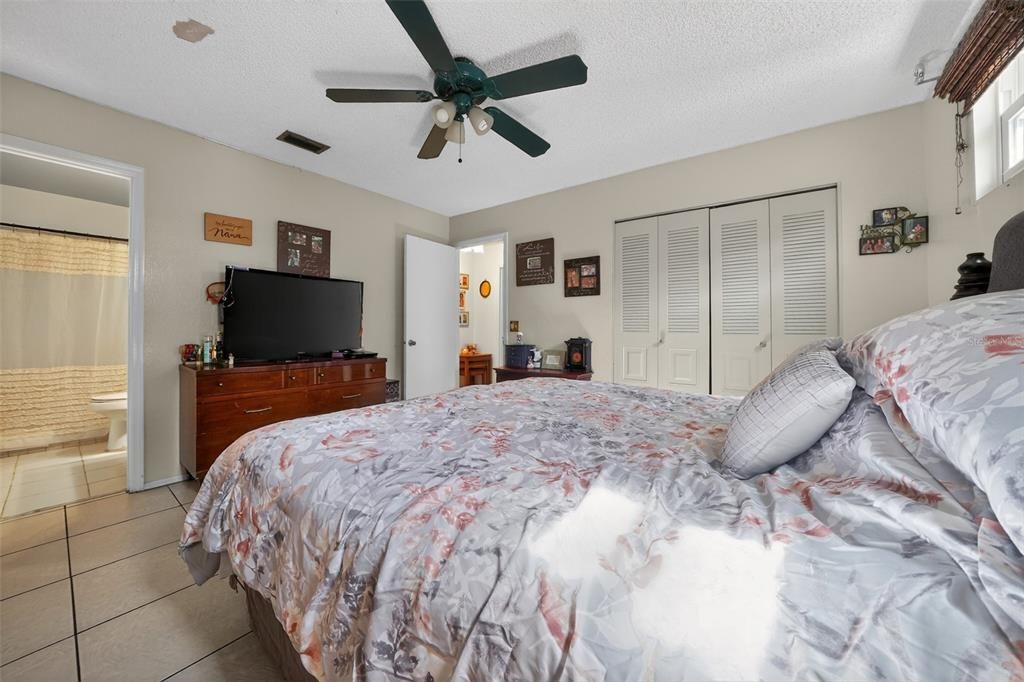 En Venta: $305,000 (3 camas, 2 baños, 1648 Pies cuadrados)