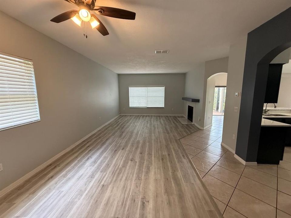 For Sale: $463,500 (4 beds, 2 baths, 2516 Square Feet)