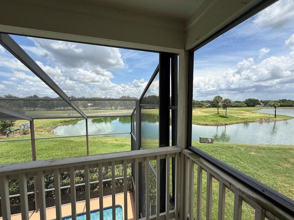 For Sale: $463,500 (4 beds, 2 baths, 2516 Square Feet)