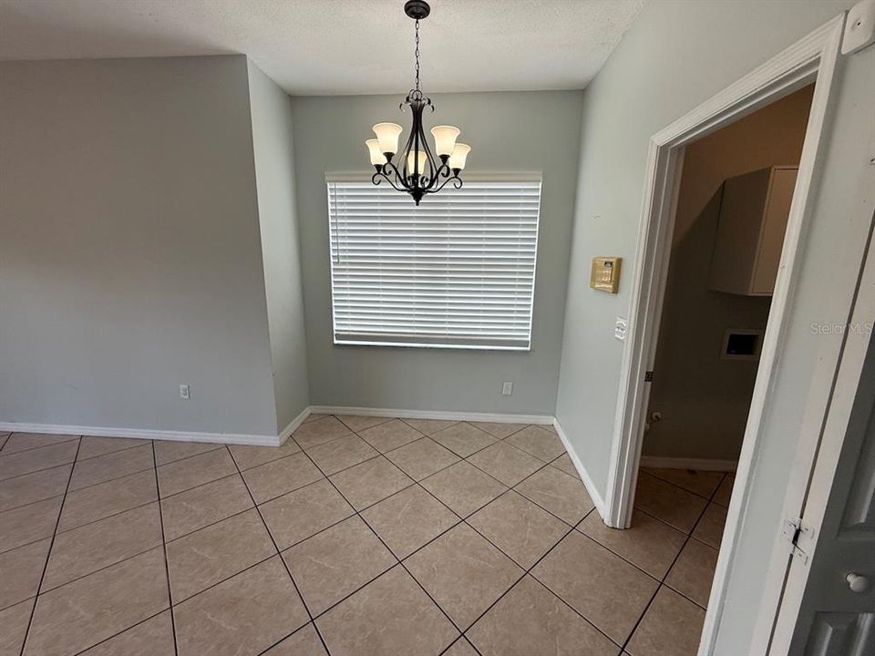 For Sale: $463,500 (4 beds, 2 baths, 2516 Square Feet)